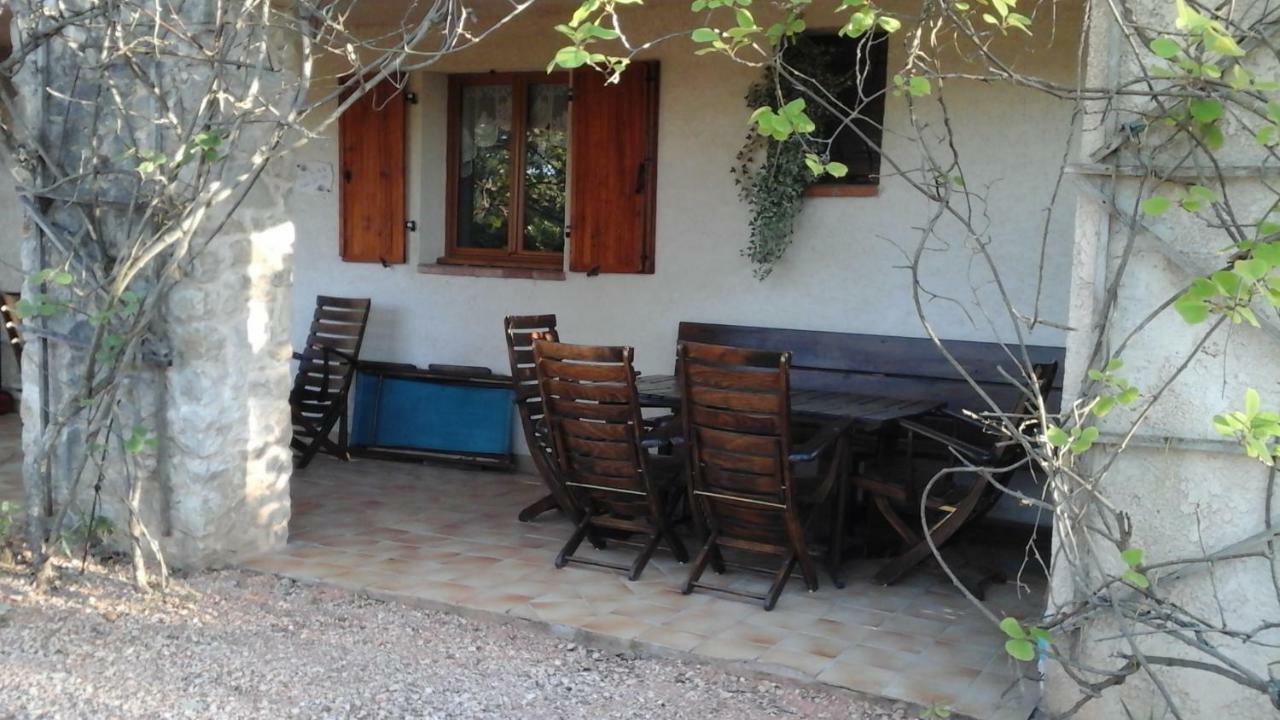 Domisiladore Esparron-de-Verdon Bagian luar foto