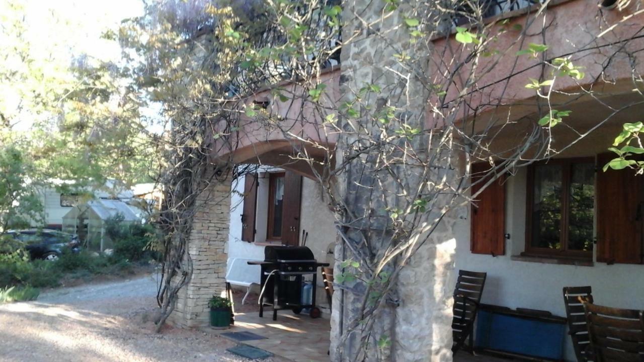 Domisiladore Esparron-de-Verdon Bagian luar foto