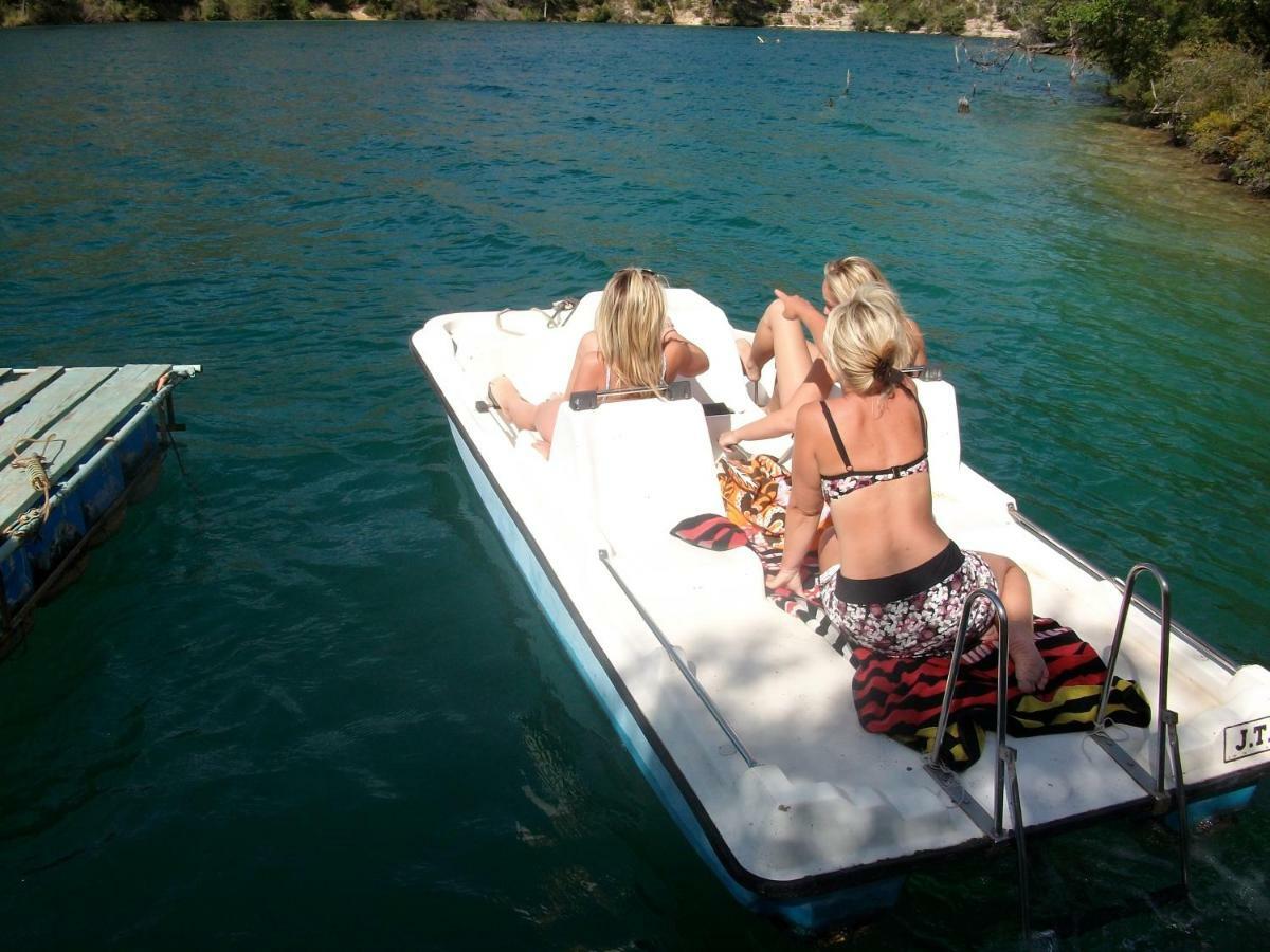 Domisiladore Esparron-de-Verdon Bagian luar foto